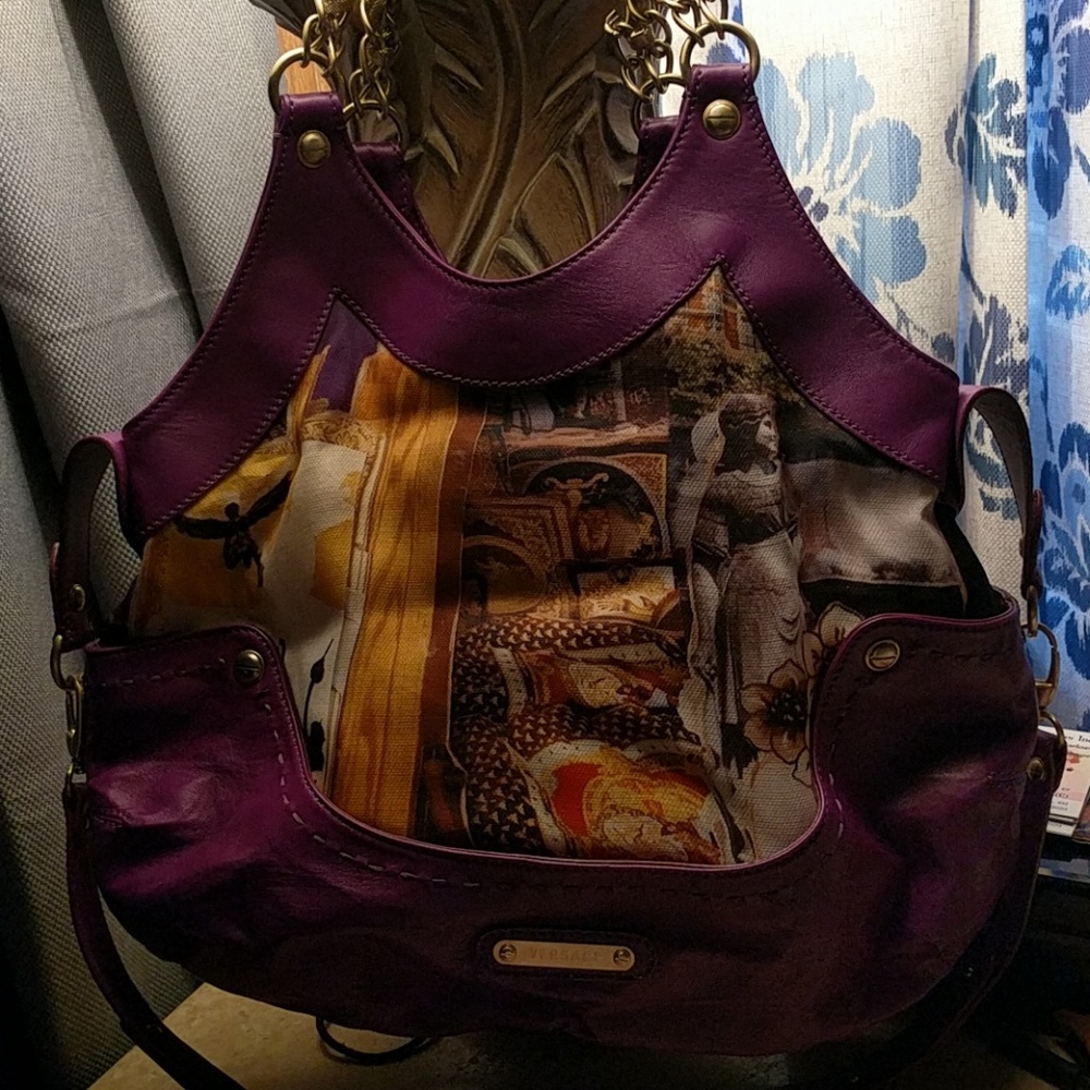 Versace - Picture 3 of 3